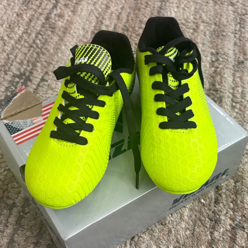 Vizari Stealth Soccer Cleats